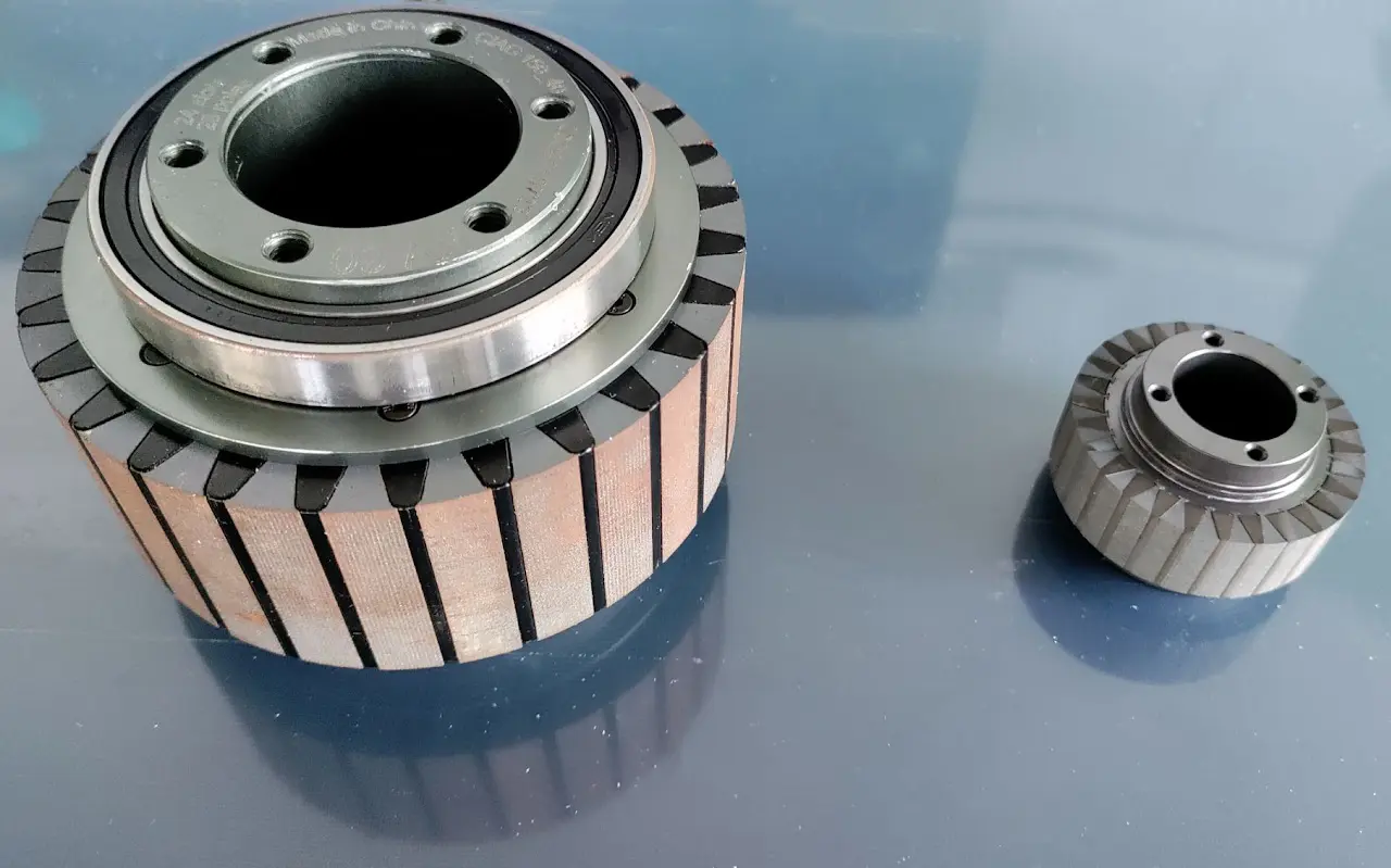 Tangential magnets polarization